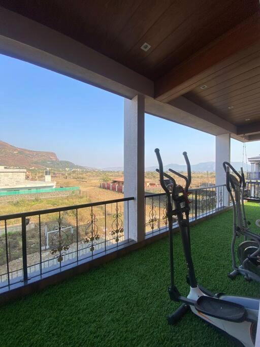 Mount Resorts Lonavala 5 Bhk Luxurious Villa With Private Pool And Full Size Cricket Football Turf Ngoại thất bức ảnh