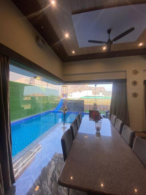 Mount Resorts Lonavala 5 Bhk Luxurious Villa With Private Pool And Full Size Cricket Football Turf Ngoại thất bức ảnh
